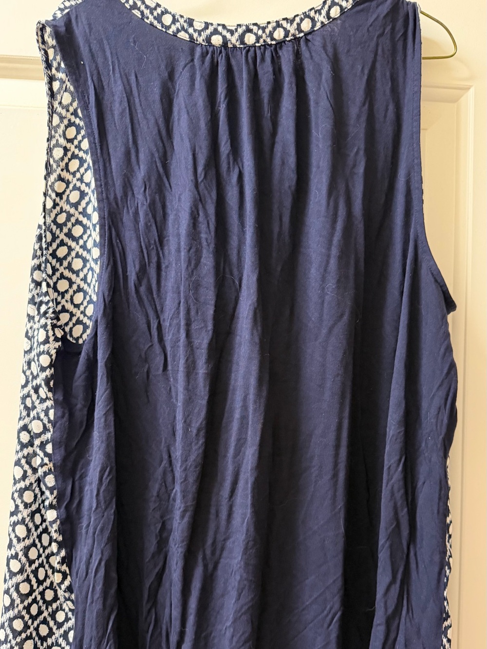 LOFT Navy and White Printed Sleeveless V-Neck Top XL - Picture 3 of 3